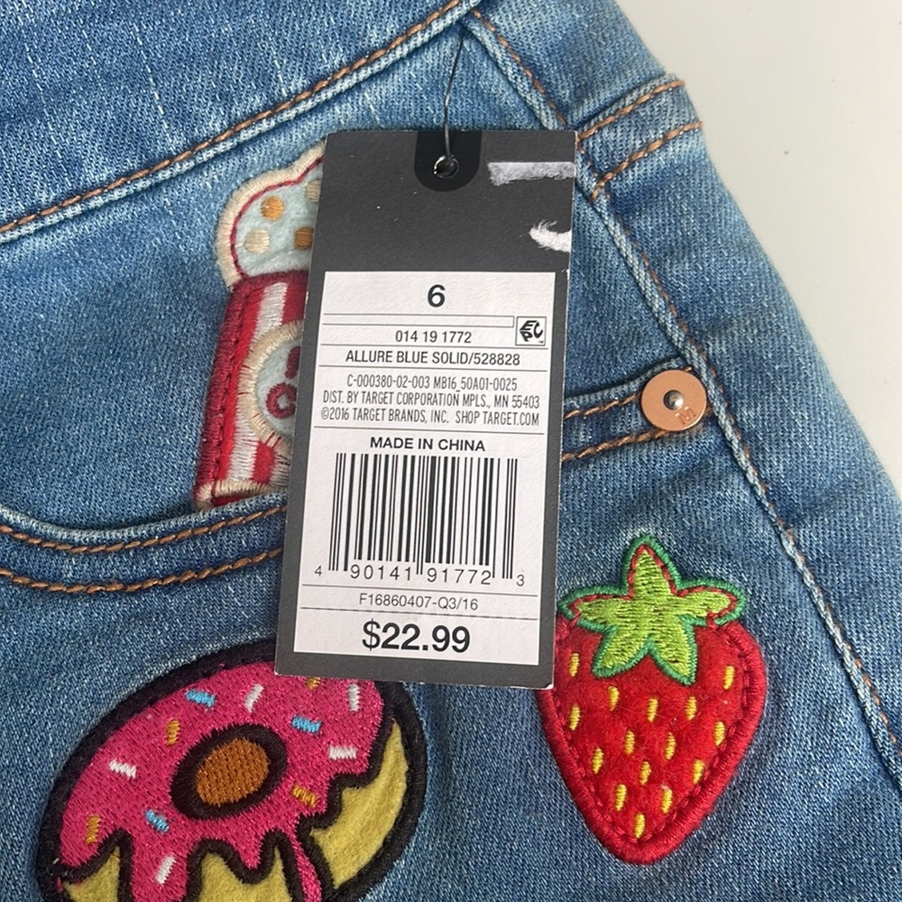 Target High Rise Denim Shorts - Picture 4 of 5